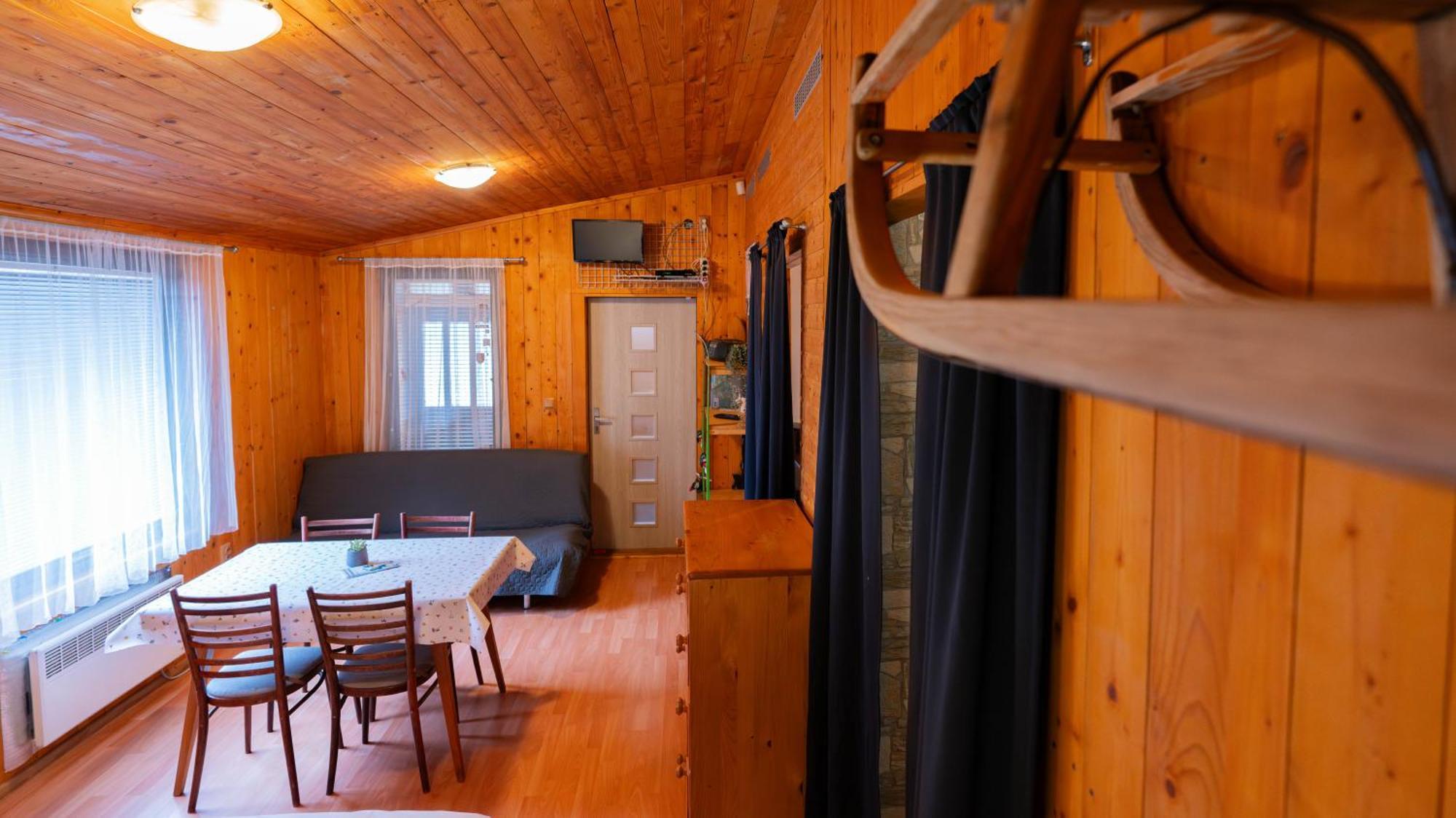 Ski House Jursport Zavazna Poruba Екстер'єр фото